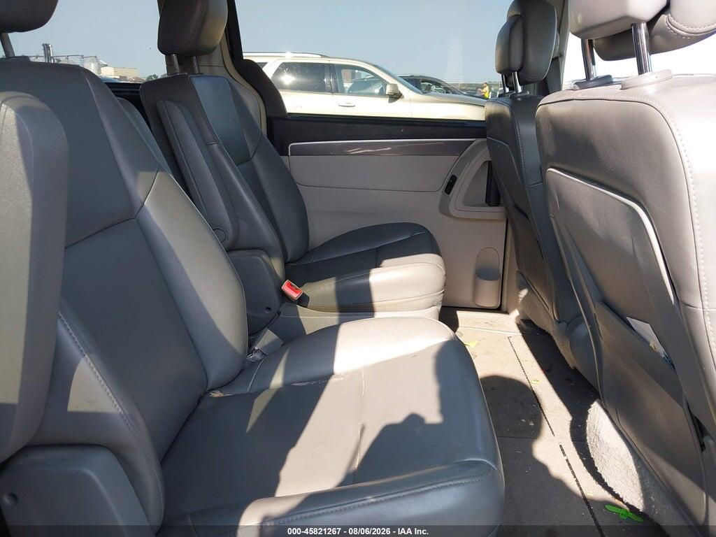 2V4RW3D19AR388286 2010 VOLKSWAGEN ROUTAN photo no. 8