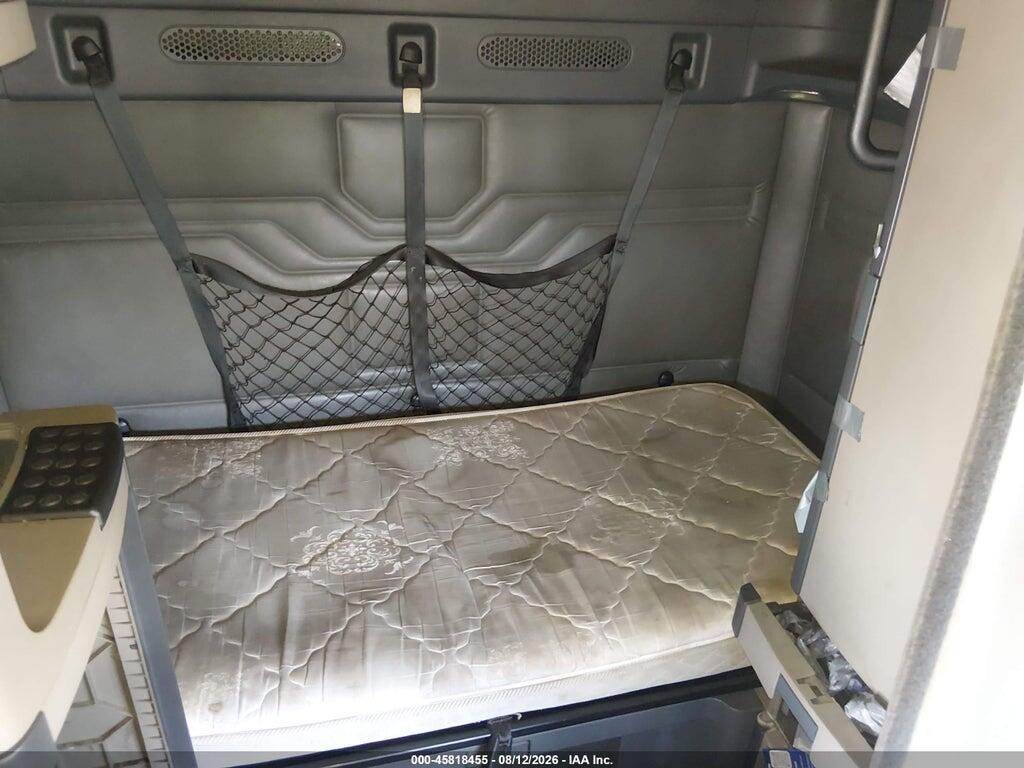 1FUJGLDRXASAK8951 2010 FREIGHTLINER CASCADIA 125 photo no. 6