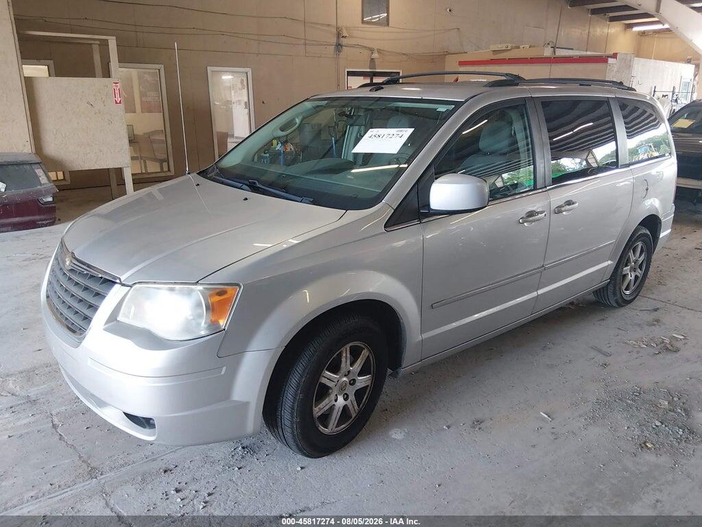 2A4RR5D19AR399795 2010 CHRYSLER TOWN & COUNTRY photo no. 2