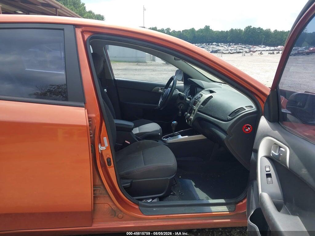 KNAFW4A3XA5047885 2010 KIA FORTE photo no. 5