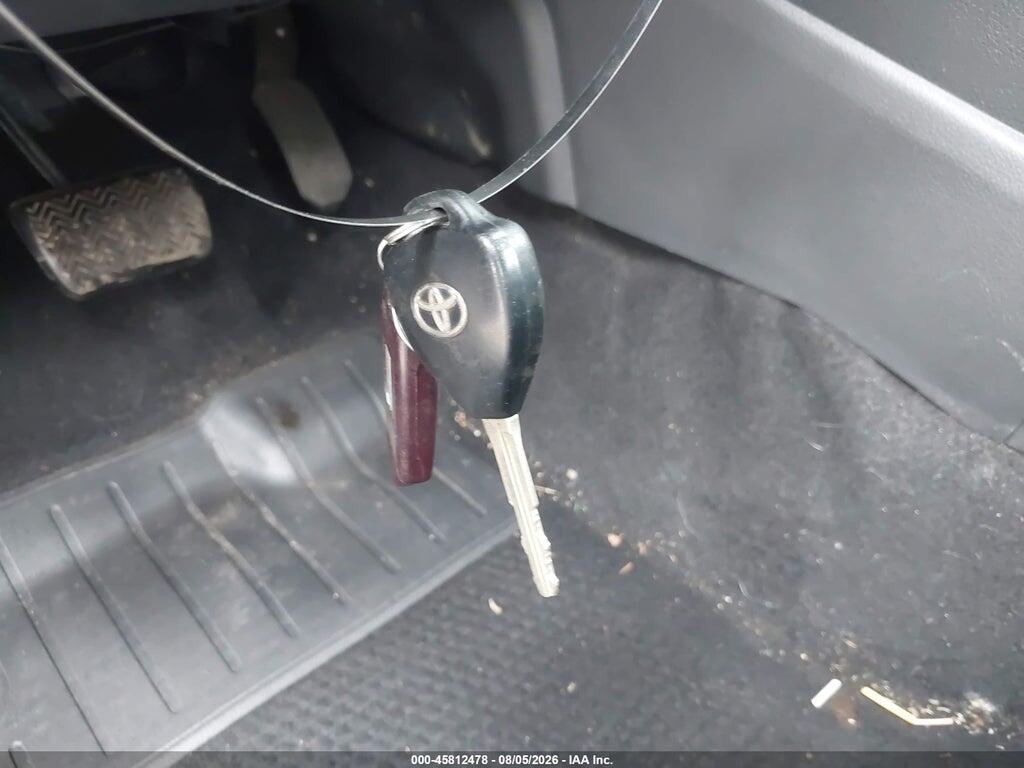 2T1KU4EE6AC389338 2010 TOYOTA MATRIX photo no. 11