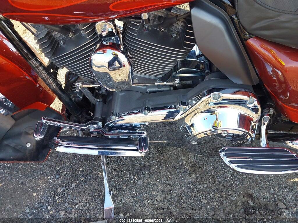 1HD1PR815AB952157 2010 HARLEY-DAVIDSON FLHTCUSE5 photo no. 9