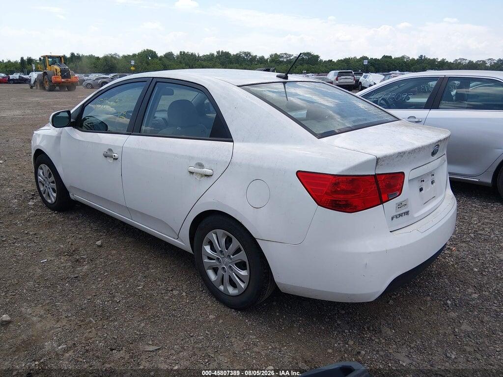 KNAFT4A27A5285063 2010 KIA FORTE photo no. 3