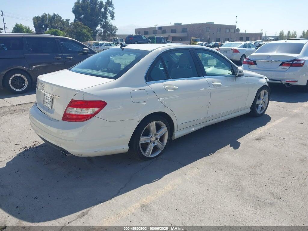 WDDGF5EB8AF429539 2010 MERCEDES-BENZ C 300 photo no. 4