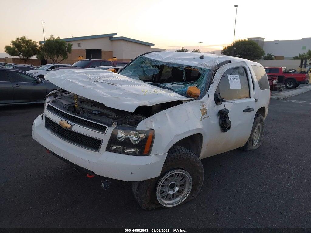 1GNUKAE08AR274772 2010 CHEVROLET TAHOE photo no. 2