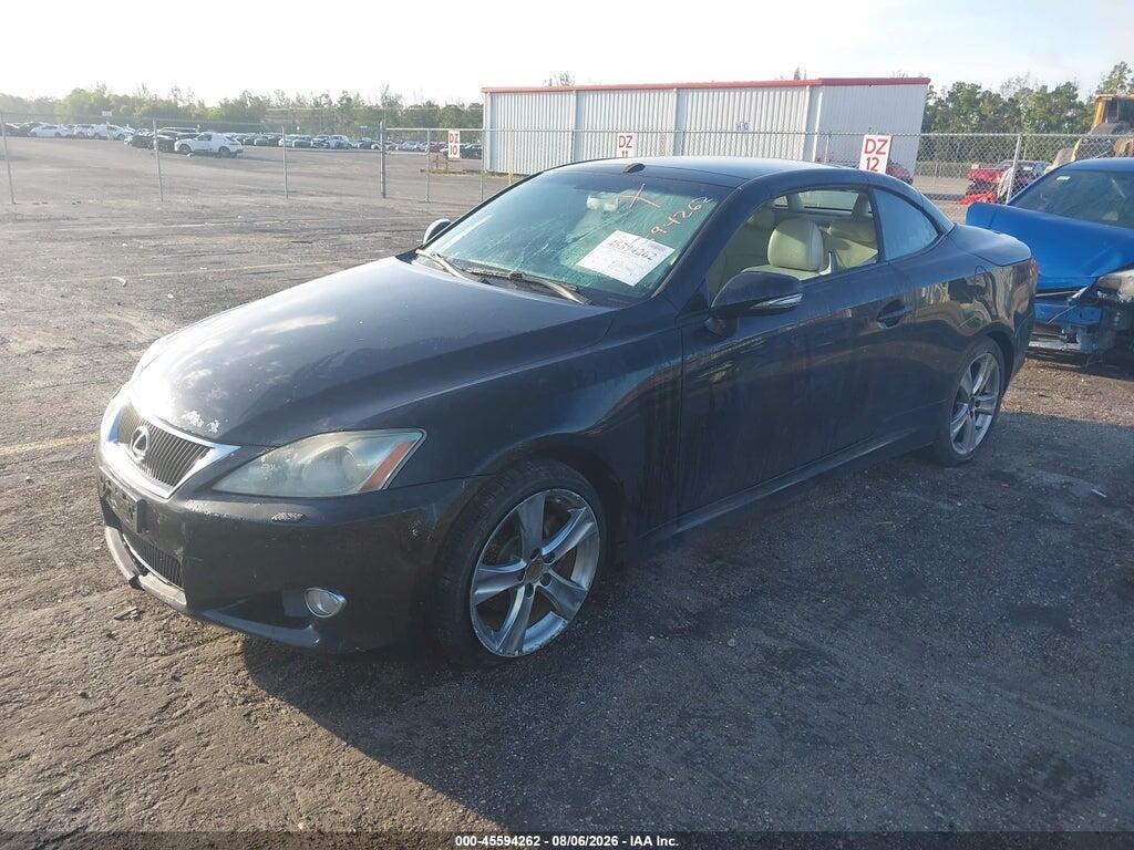 JTHFF2C27A2502560 2010 LEXUS IS 250C photo no. 2