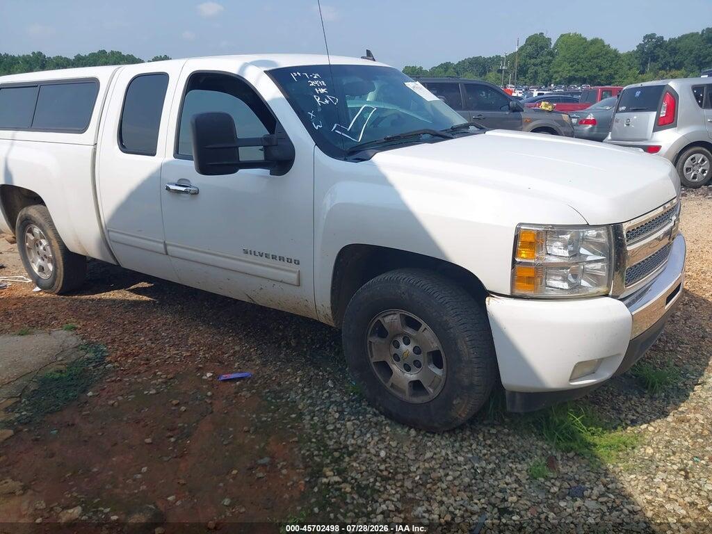 1GCRCSE09BZ195159 2011 CHEVROLET SILVERADO 1500 photo no. 1