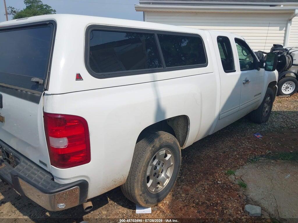 1GCRCSE09BZ195159 2011 CHEVROLET SILVERADO 1500 photo no. 4