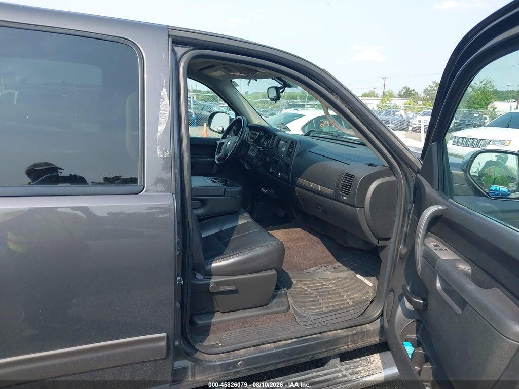 3GCPKSE38BG244579 2011 CHEVROLET SILVERADO 1500 photo no. 5
