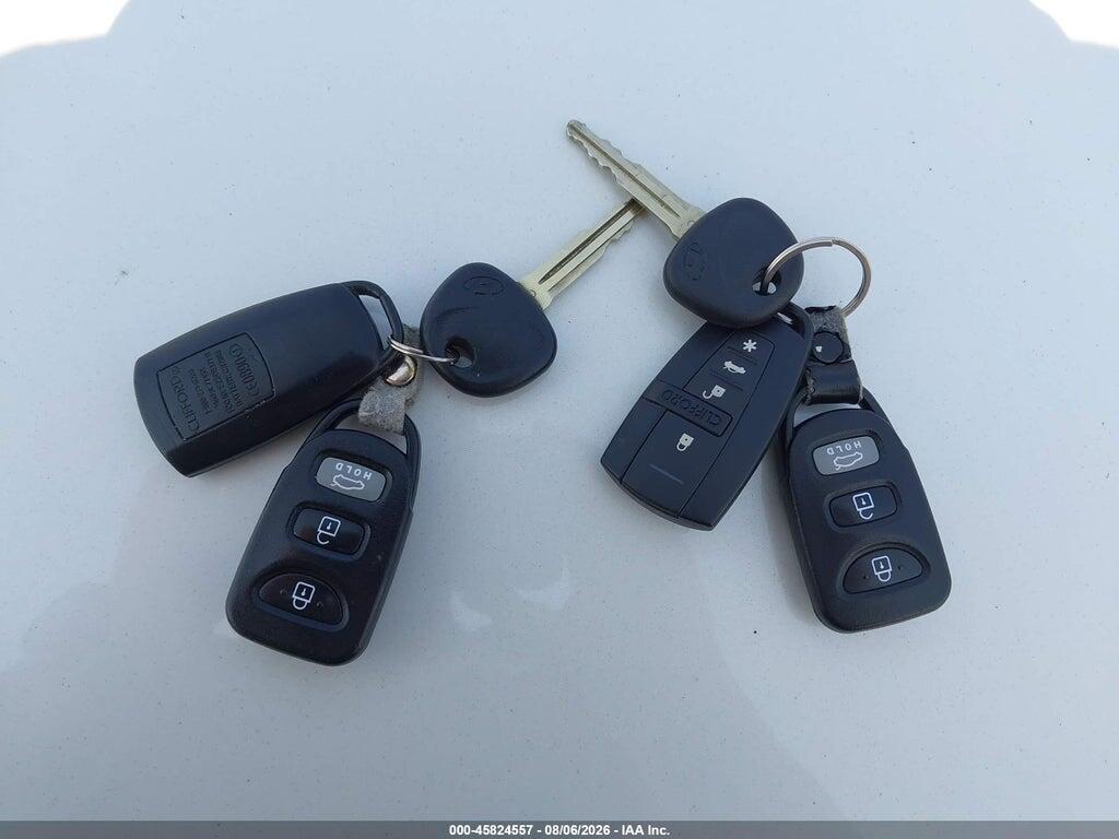5NPDH4AEXBH021908 2011 HYUNDAI ELANTRA photo no. 11