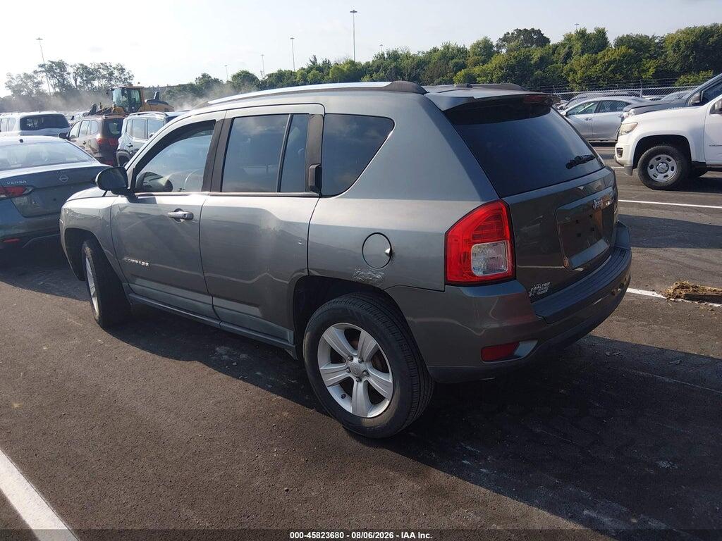 1J4NT1FA9BD236428 2011 JEEP COMPASS photo no. 3