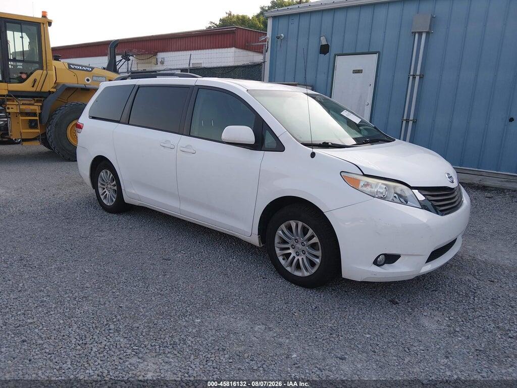 5TDYK3DC0BS014936 2011 TOYOTA SIENNA photo no. 1