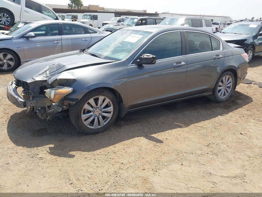 1HGCP2F70BA023933 2011 HONDA ACCORD photo no. 2