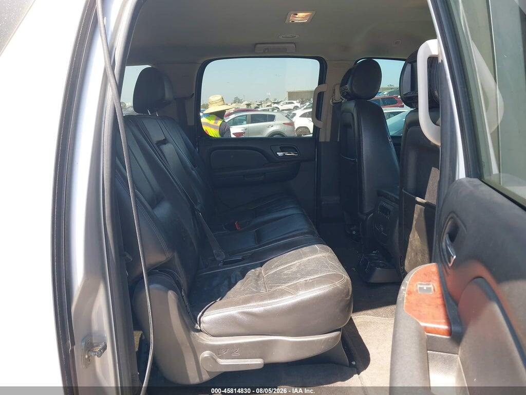 1GKS1KE01BR392631 2011 GMC YUKON XL 1500 photo no. 8