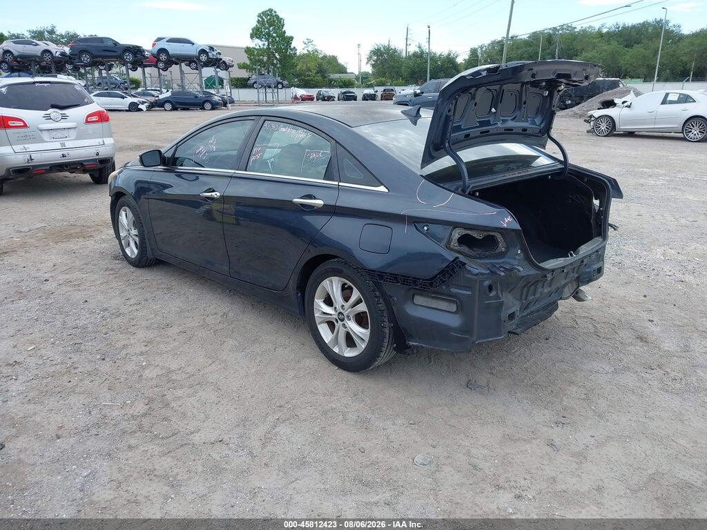5NPEC4AC2BH261634 2011 HYUNDAI SONATA photo no. 3