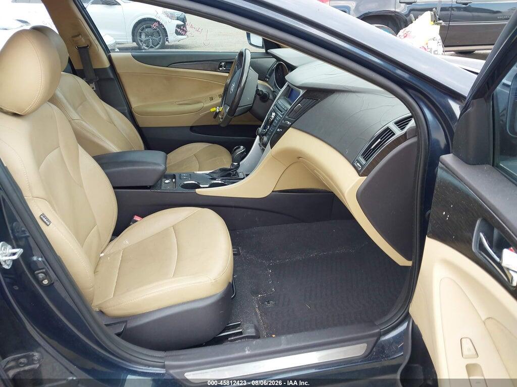 5NPEC4AC2BH261634 2011 HYUNDAI SONATA photo no. 5