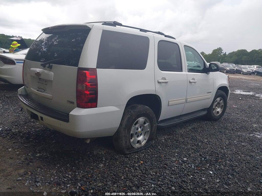 1GNSCAE03BR146719 2011 CHEVROLET TAHOE photo no. 4