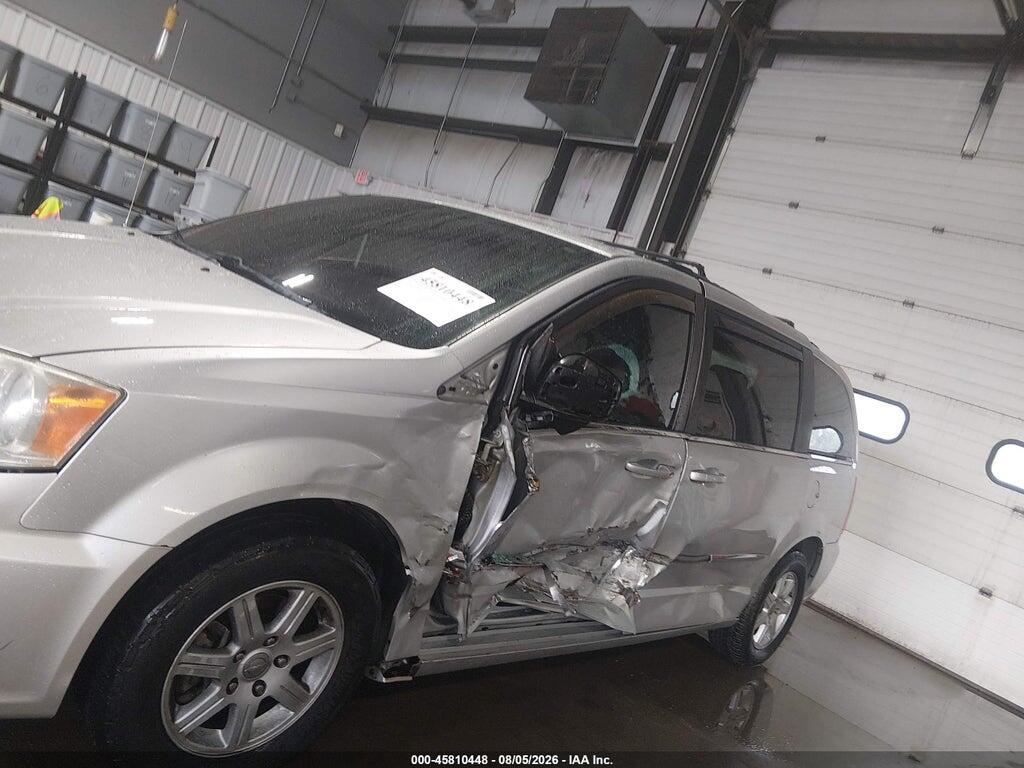2A4RR5DG6BR701601 2011 CHRYSLER TOWN & COUNTRY photo no. 6