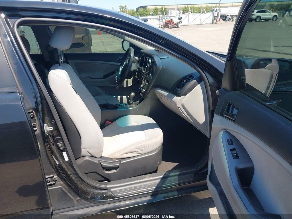 KNAGM4A71B5094513 2011 KIA OPTIMA photo no. 5