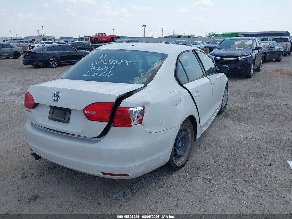3VW2K7AJ6BM324036 2011 VOLKSWAGEN JETTA photo no. 4
