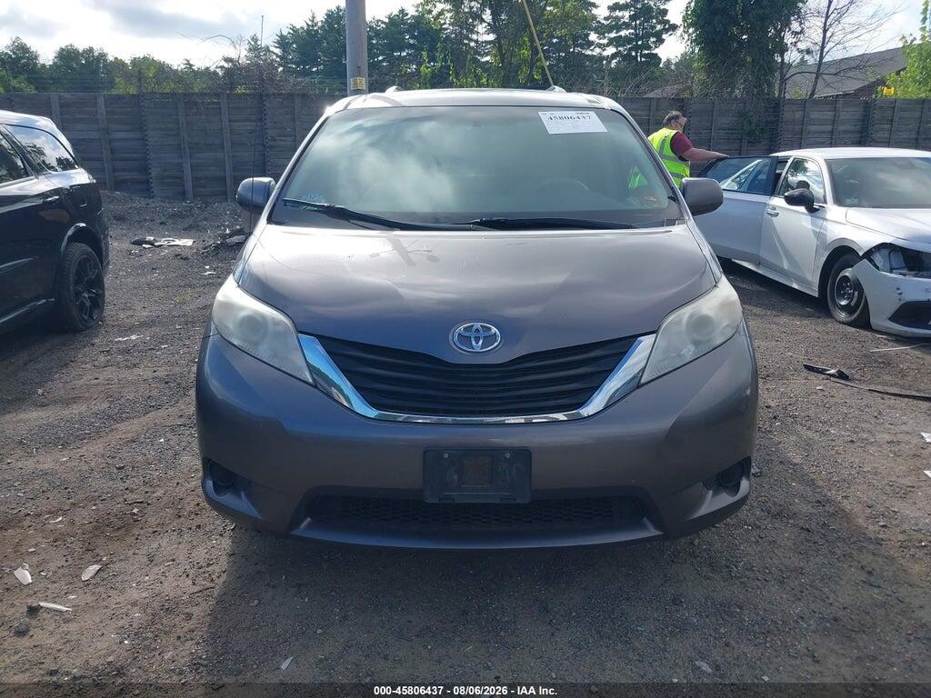 5TDKK3DC6BS014736 2011 TOYOTA SIENNA photo no. 12