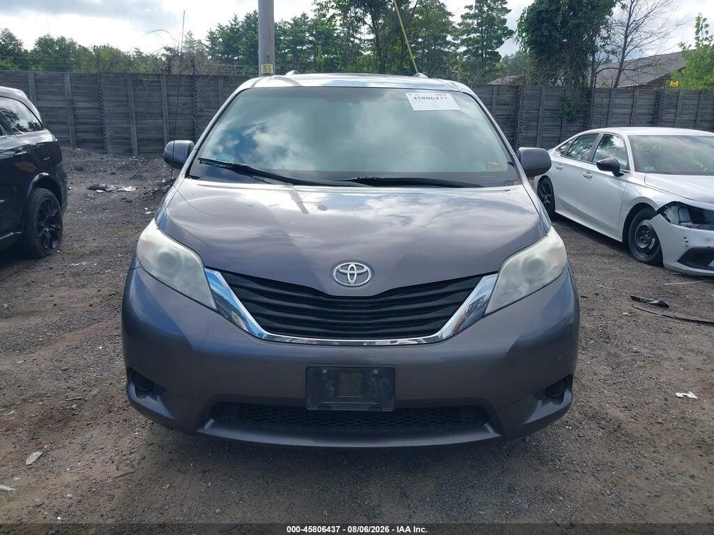 5TDKK3DC6BS014736 2011 TOYOTA SIENNA photo no. 6