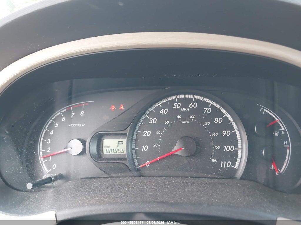 5TDKK3DC6BS014736 2011 TOYOTA SIENNA photo no. 7