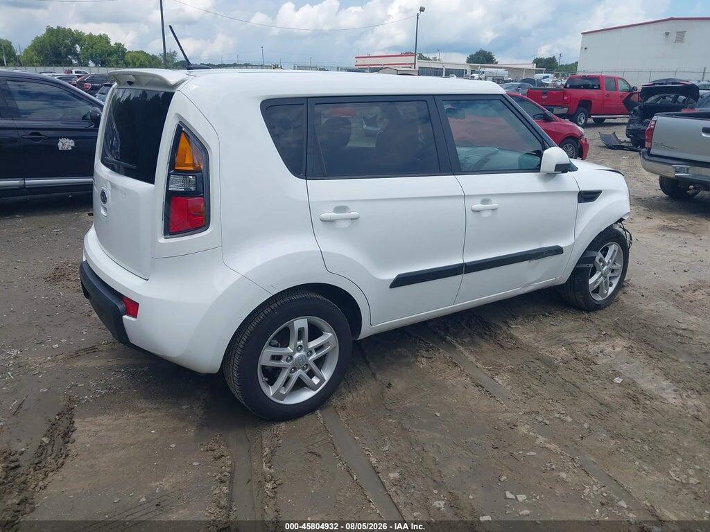 KNDJT2A22B7708588 2011 KIA SOUL photo no. 4