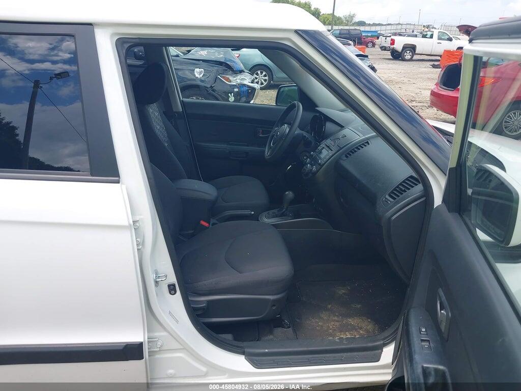 KNDJT2A22B7708588 2011 KIA SOUL photo no. 5