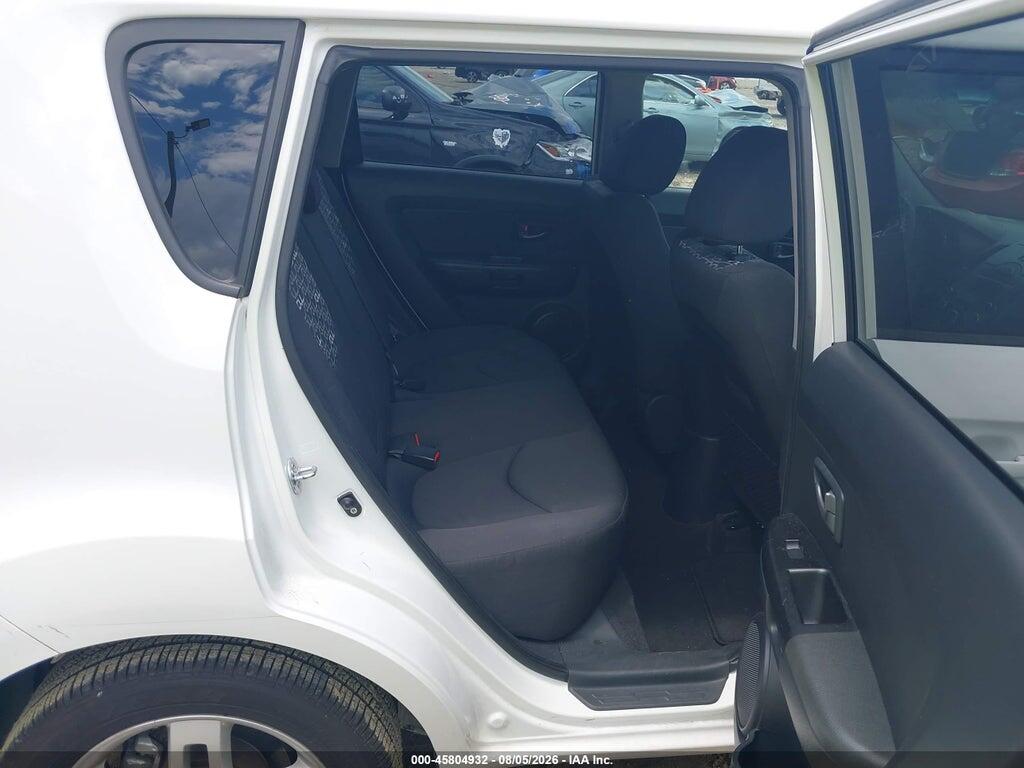 KNDJT2A22B7708588 2011 KIA SOUL photo no. 8