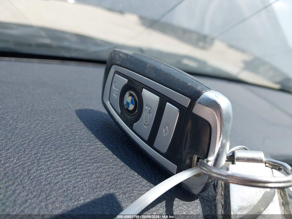 WBAKA4C55BC613167 2011 BMW 740I photo no. 11