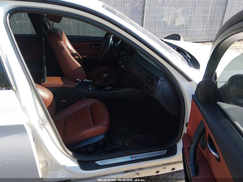 WBAPL5C53BA920239 2011 BMW 335I photo no. 5