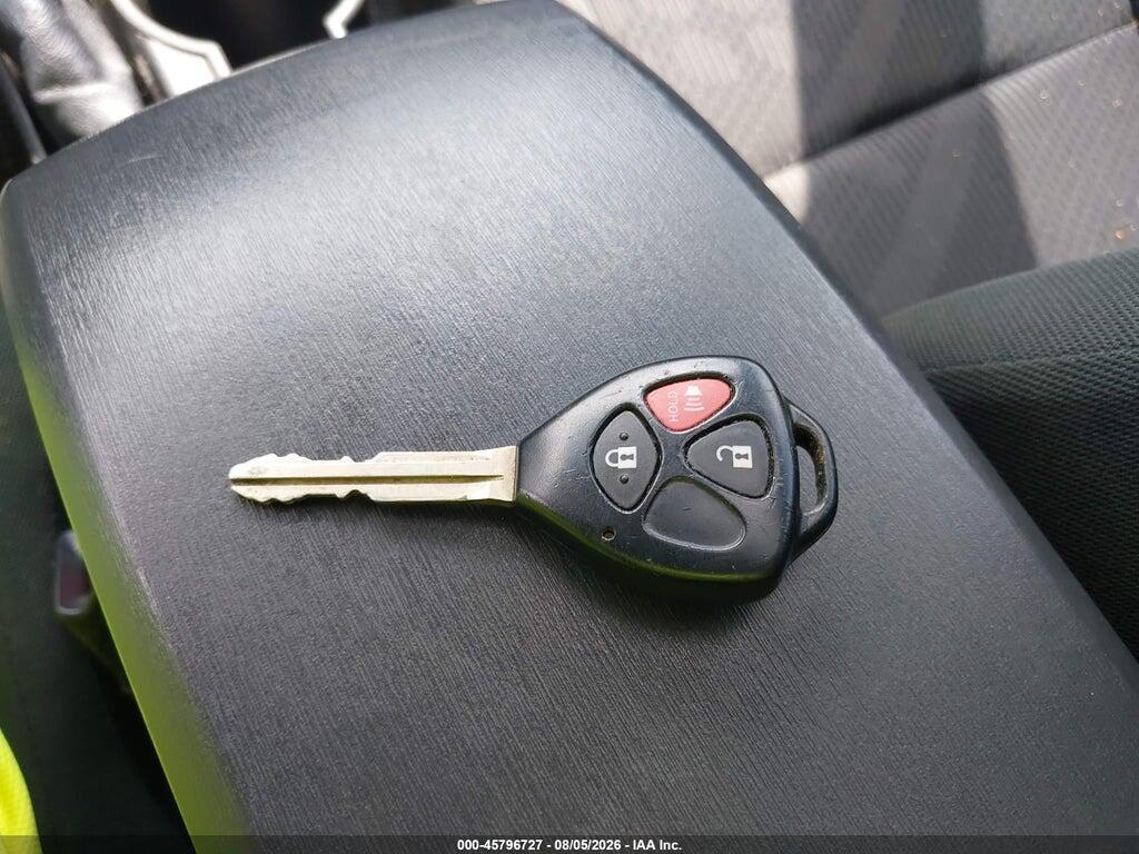 JTKJF5C75B3010915 2011 SCION TC photo no. 11
