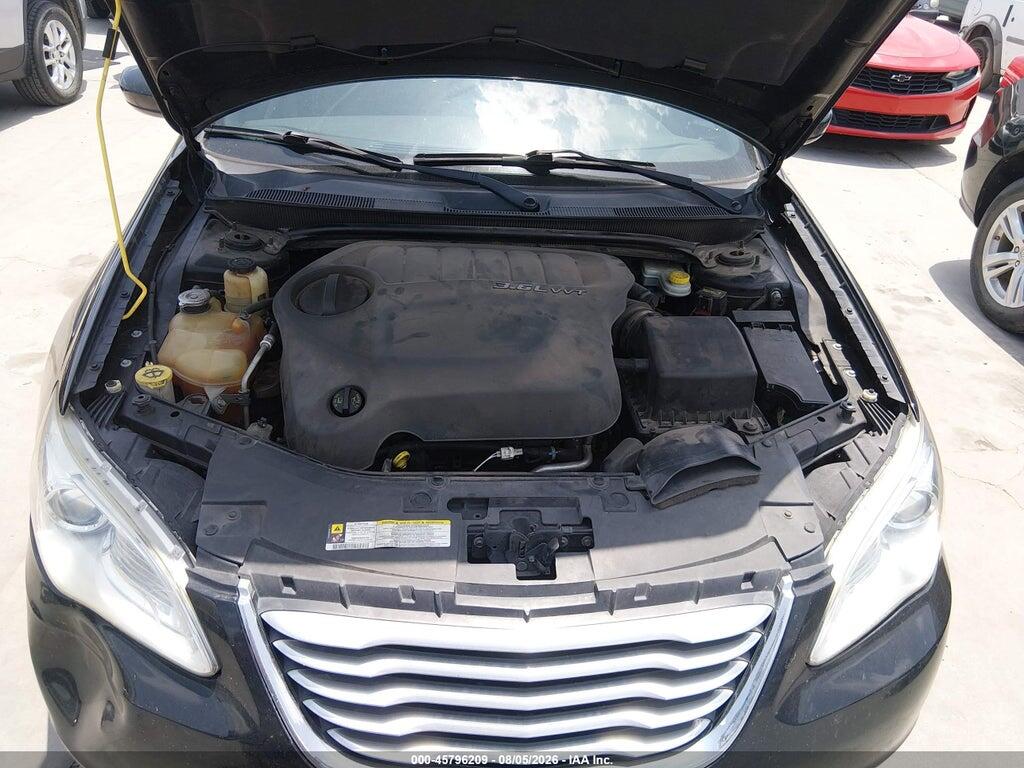 1C3BC2EG9BN529586 2011 CHRYSLER 200 photo no. 10
