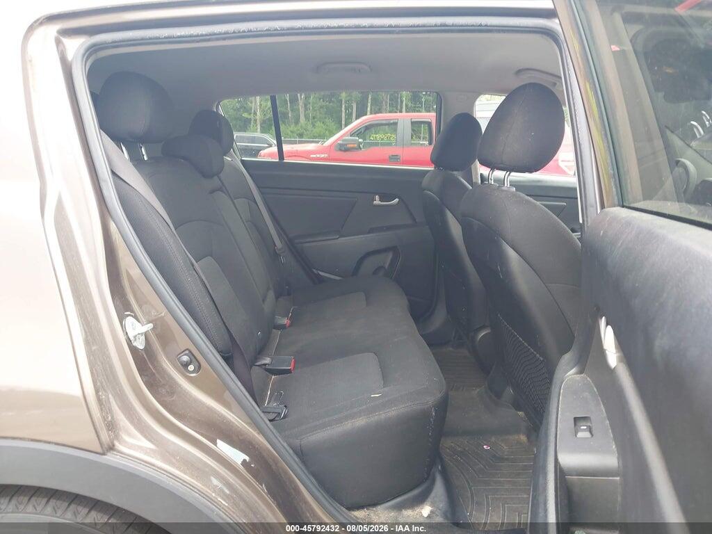 KNDPB3A24B7060366 2011 KIA SPORTAGE photo no. 8