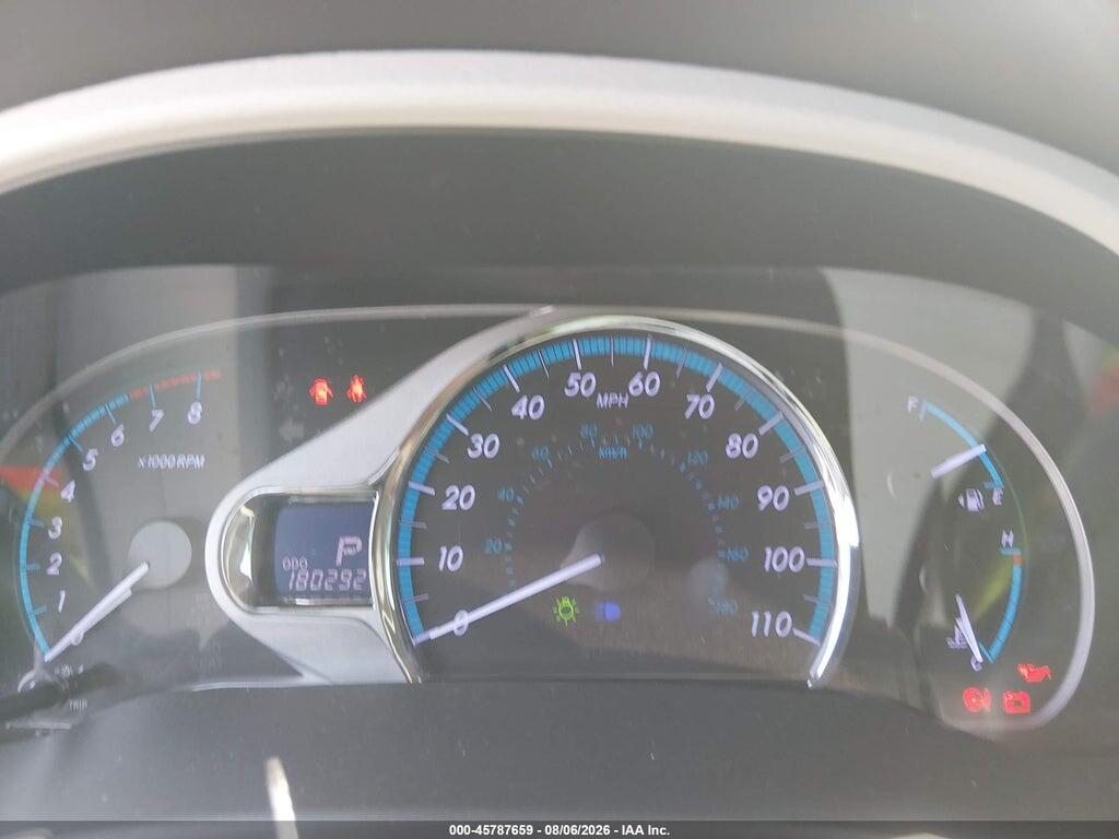 5TDDK3DC0BS011713 2011 TOYOTA SIENNA photo no. 7
