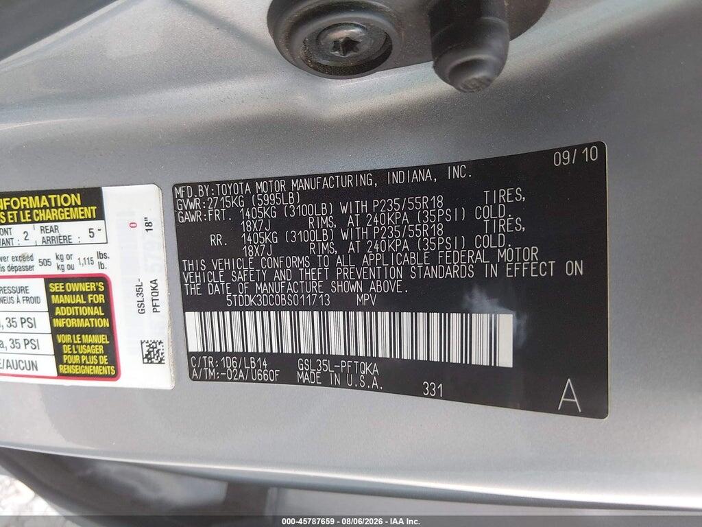 5TDDK3DC0BS011713 2011 TOYOTA SIENNA photo no. 9