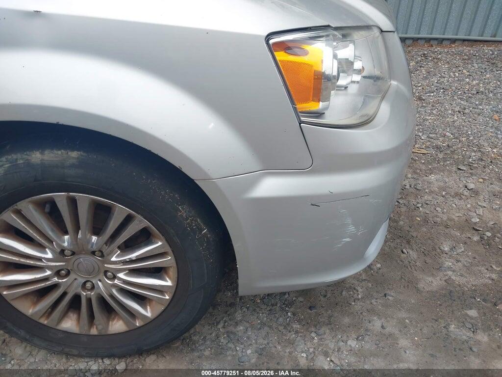 2A4RR6DG3BR800818 2011 CHRYSLER TOWN & COUNTRY photo no. 6