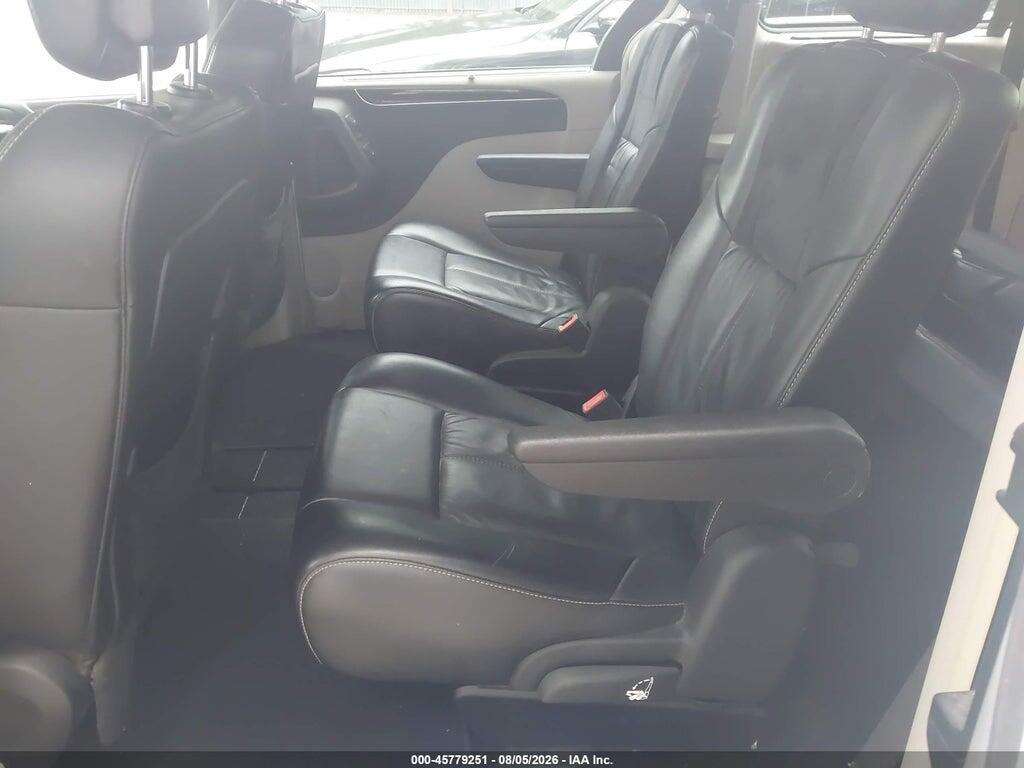 2A4RR6DG3BR800818 2011 CHRYSLER TOWN & COUNTRY photo no. 8