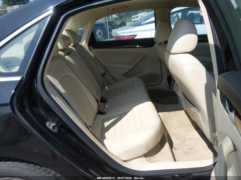 1VWCP7A35CC033568 2012 VOLKSWAGEN PASSAT photo no. 8