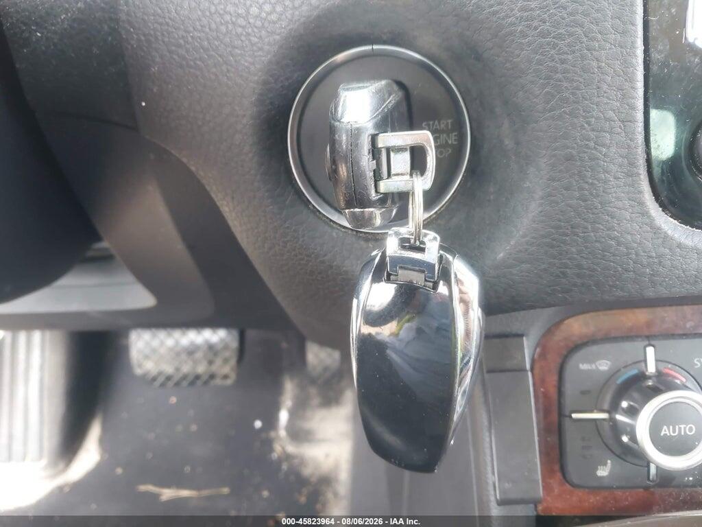 WVGEF9BP0CD011141 2012 VOLKSWAGEN TOUAREG photo no. 11