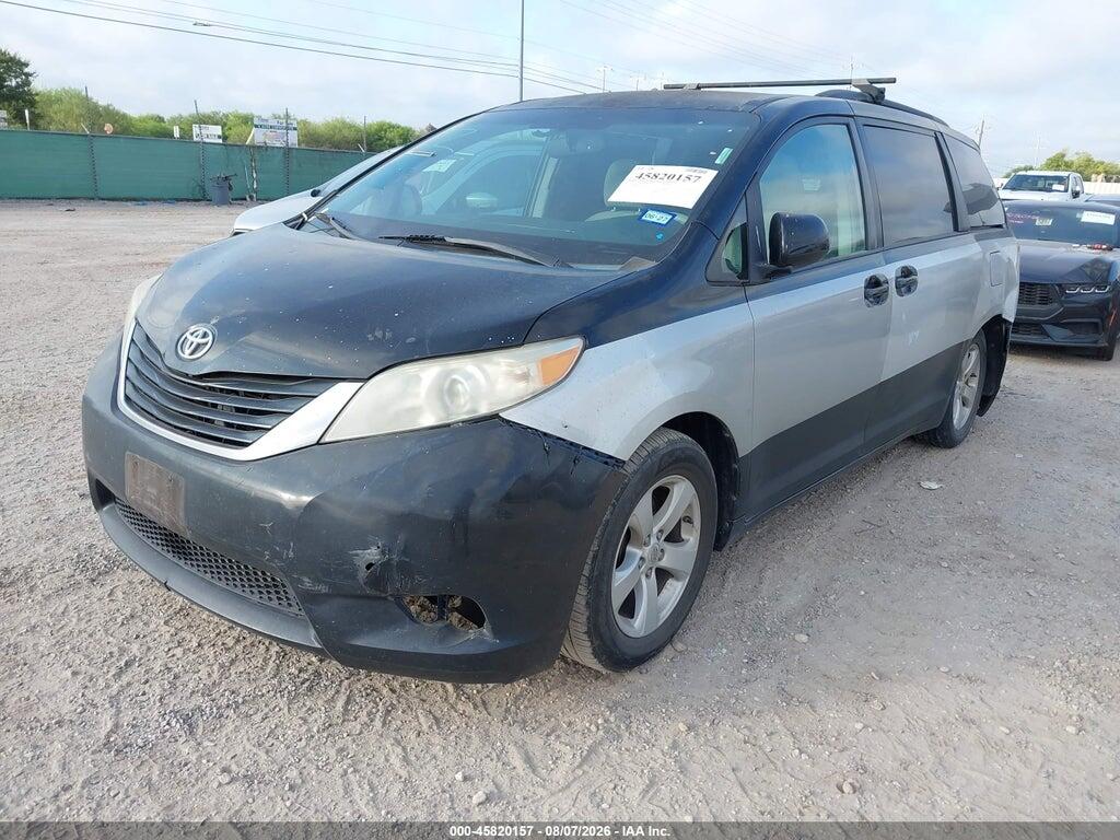 5TDKK3DC4CS268012 2012 TOYOTA SIENNA photo no. 2