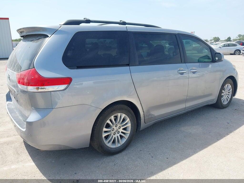 5TDYK3DCXCS208018 2012 TOYOTA SIENNA photo no. 4