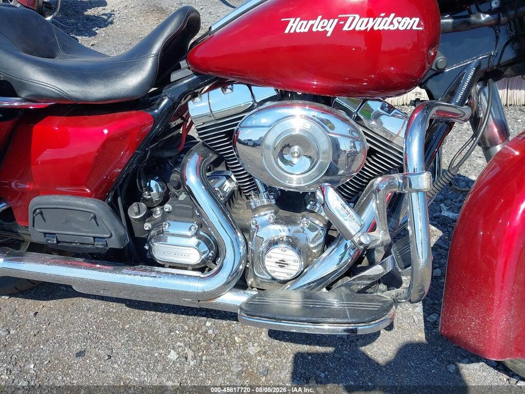 1HD1KBM19CB693400 2012 HARLEY-DAVIDSON FLHX photo no. 8