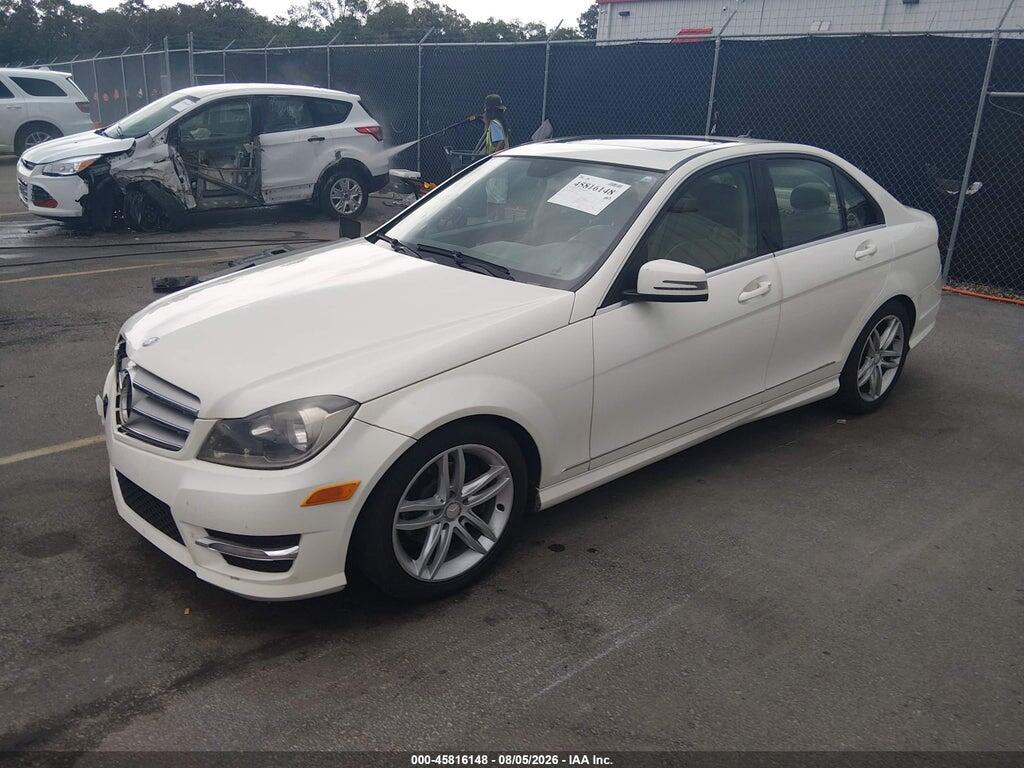 WDDGF8BB2CF915644 2012 MERCEDES-BENZ C 300 photo no. 2