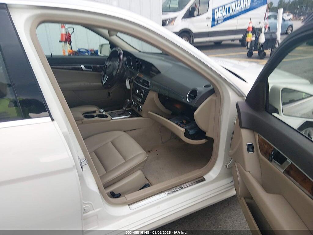 WDDGF8BB2CF915644 2012 MERCEDES-BENZ C 300 photo no. 5