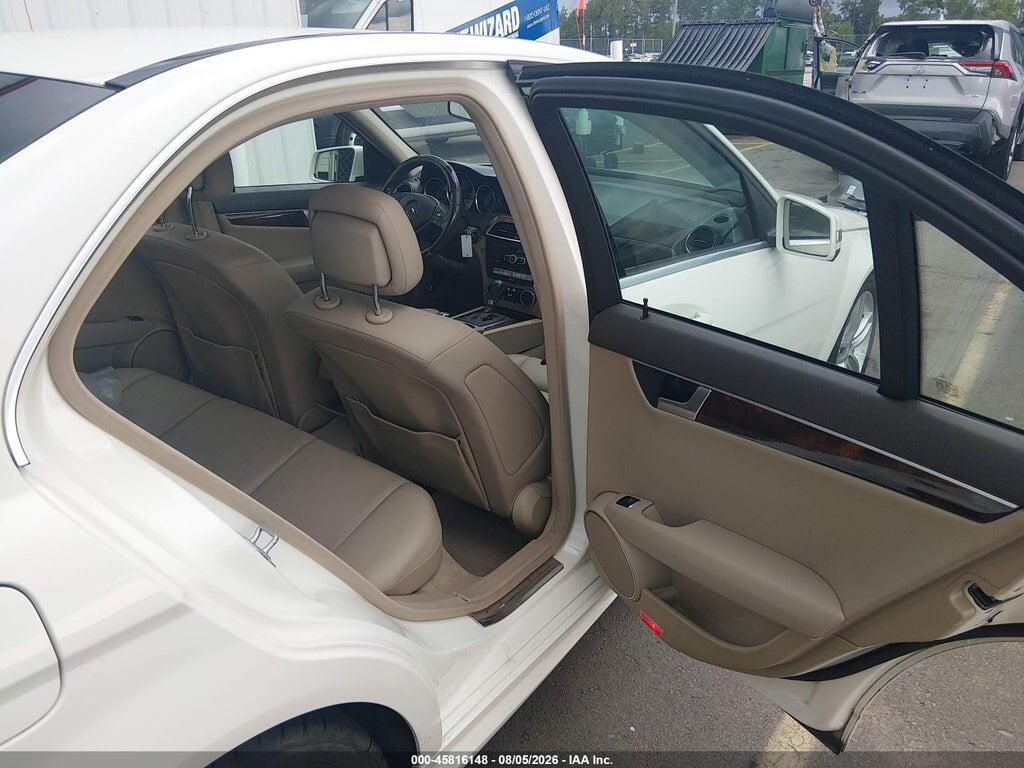 WDDGF8BB2CF915644 2012 MERCEDES-BENZ C 300 photo no. 8