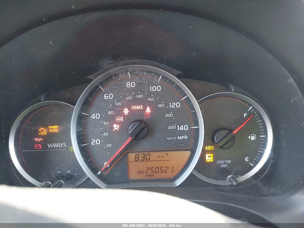 JTDKTUD34CD536569 2012 TOYOTA YARIS photo no. 7