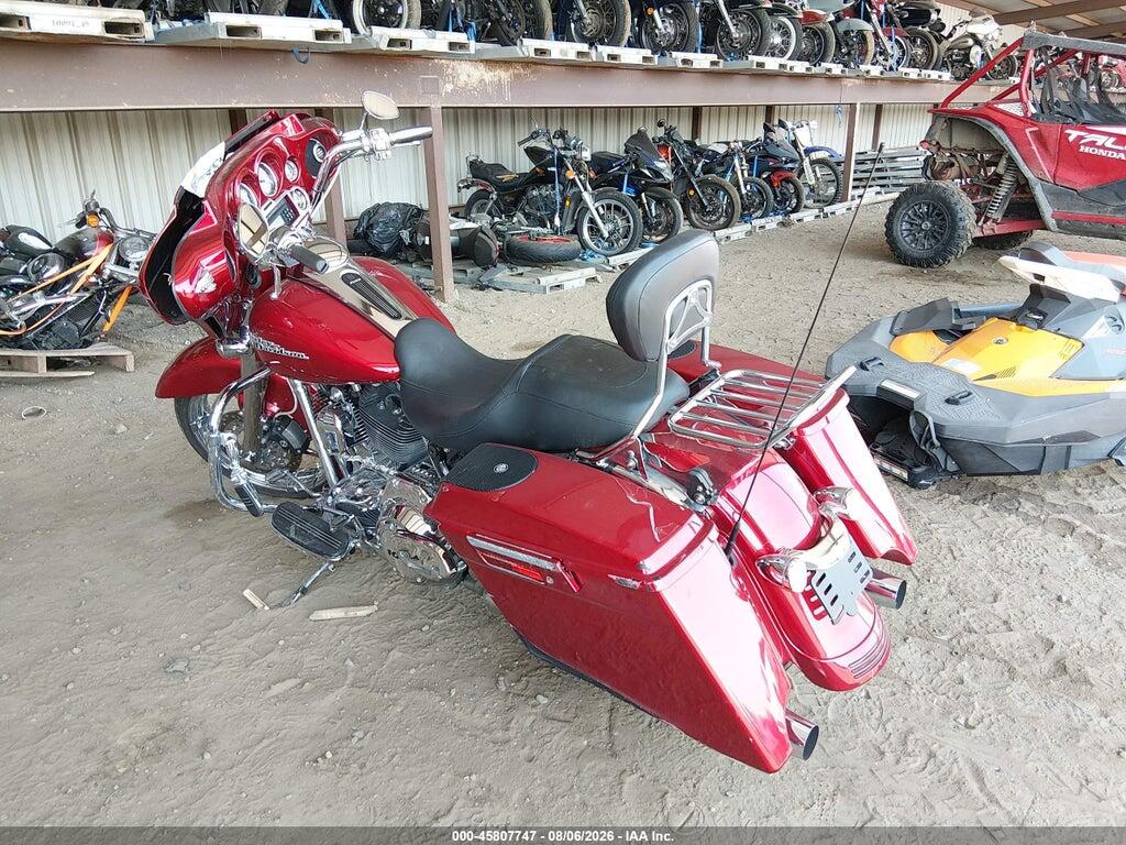 1HD1KBM10CB677716 2012 HARLEY-DAVIDSON FLHX photo no. 3