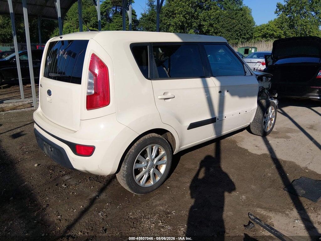 KNDJT2A56C7358880 2012 KIA SOUL photo no. 4